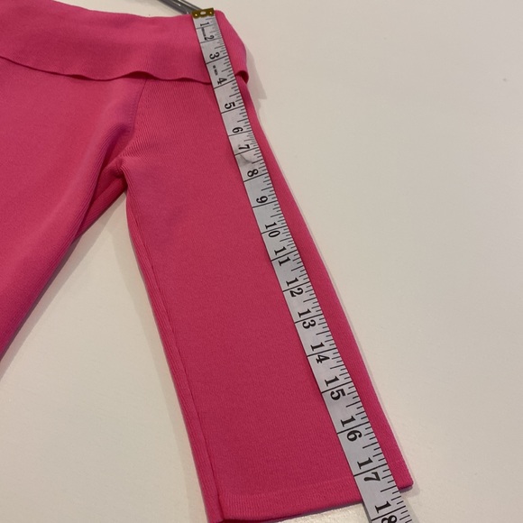 Joseph A. Women's Bright Pink Knit pullover top, Small - Picture 9 of 11